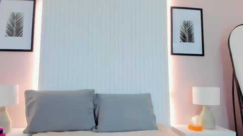 Snapshot of catalina_jolie chatting on 10.02.25 catalina online show from 10.02.25