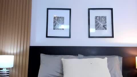 Snapshot of catalina_jolie chatting on 11.06.25 catalina online show from 11.06.25