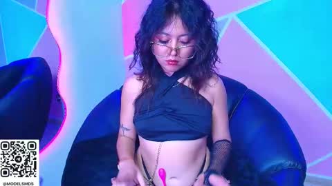 Snapshot of catalina_santana20 chatting on 11.11.25 Catalina online show from 11.11.25