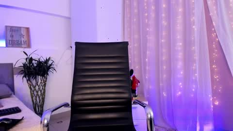 Catalina online show from 01.30.25