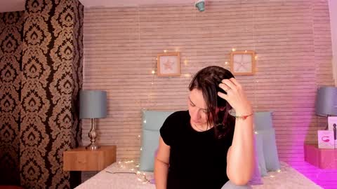 CatalinnaThompson online show from 12.19.24