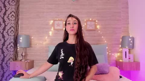 CatalinnaThompson online show from 12.29.24