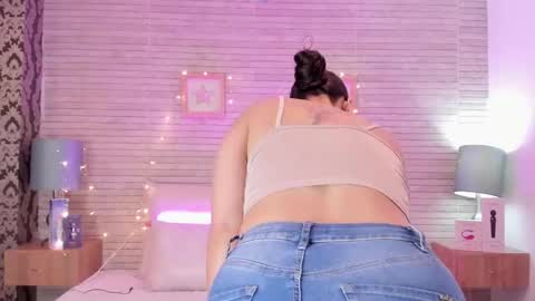 CatalinnaThompson online show from 03.01.25