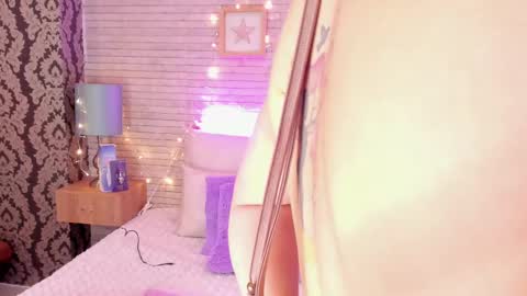 CatalinnaThompson online show from 03.04.25