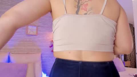 CatalinnaThompson online show from 10.19.25