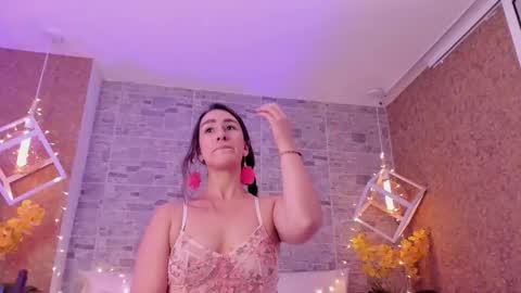 CatalinnaThompson online show from 11.26.25