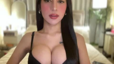 Snapshot of cathalina_goddess chatting on 06.13.26 cathalina harake online show from 06.13.26