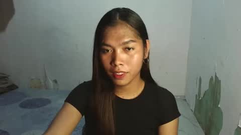 Snapshot of catherine_365 chatting on 09.17.25 catherine_365 online show from 09.17.25