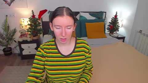 Snapshot of catherinewalls chatting on 01.14.25 Catrin online show from 01.14.25