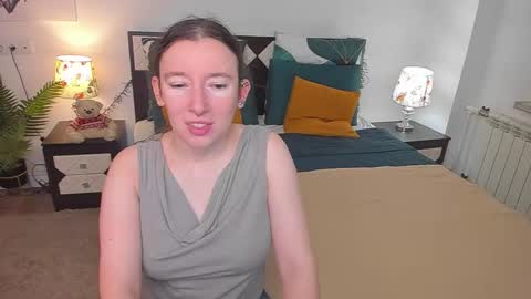 Snapshot of catherinewalls chatting on 11.14.25 Catrin online show from 11.14.25