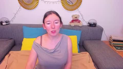 Snapshot of catherinewalls chatting on 11.23.25 Catrin online show from 11.23.25