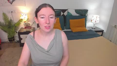 Snapshot of catherinewalls chatting on 12.01.25 Catrin online show from 12.01.25