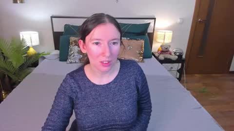 Snapshot of catherinewalls chatting on 02.27.26 Catrin online show from 02.27.26