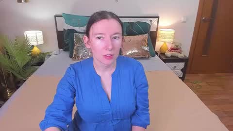 Snapshot of catherinewalls chatting on 03.03.26 Catrin online show from 03.03.26