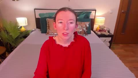 Snapshot of catherinewalls chatting on 03.20.26 Catrin online show from 03.20.26