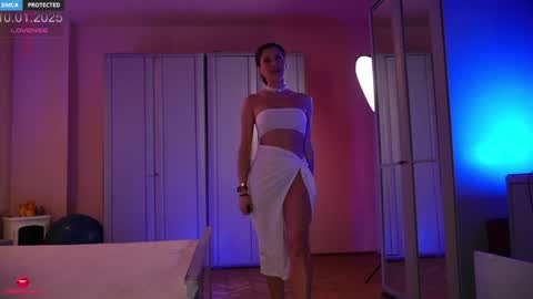 Cathleen online show from 01.10.25