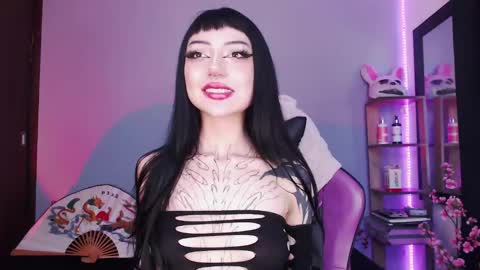 Snapshot of cati_petite chatting on 02.19.25 Cati help me reach my goal of 100 thumbs up again 3 online show from 02.19.25