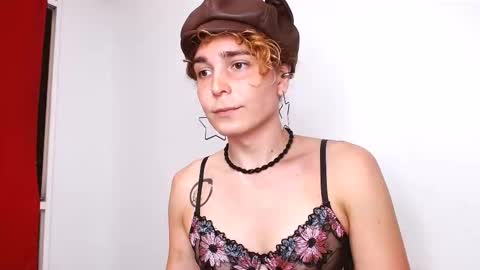 Snapshot of catnessa_ chatting on 03.07.26 Catalina Restrepo online show from 03.07.26