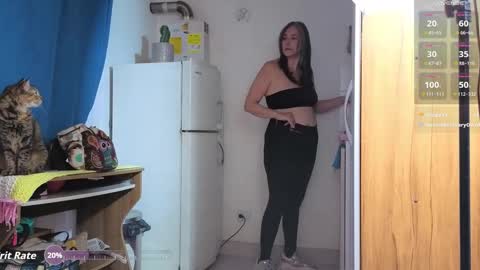 Snapshot of catrina_rich chatting on 10.04.25 catrina online show from 10.04.25