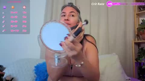 Snapshot of catrina_rich chatting on 10.19.25 catrina online show from 10.19.25