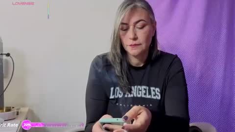 Snapshot of catrina_rich chatting on 11.29.25 catrina online show from 11.29.25