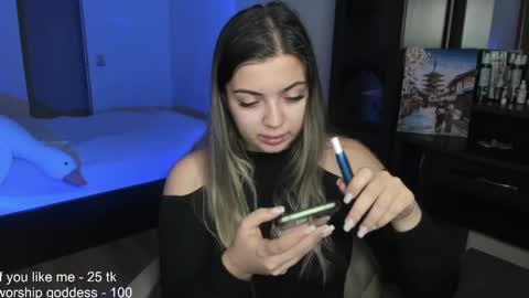 Snapshot of catrinaeuphorina chatting on 12.27.24 Catrina or just Cat online show from 12.27.24