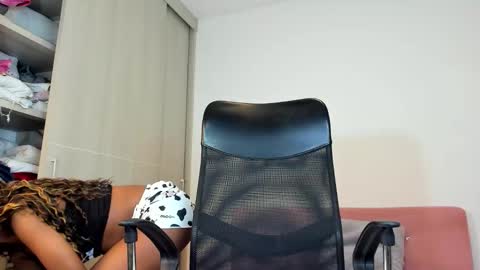 Snapshot of catta_cat18 chatting on 10.20.25 catta cat18 online show from 10.20.25