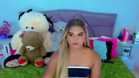 Snapshot of cattaleya_skinny chatting on 11.12.25 cattaleya skinny online show from 11.12.25