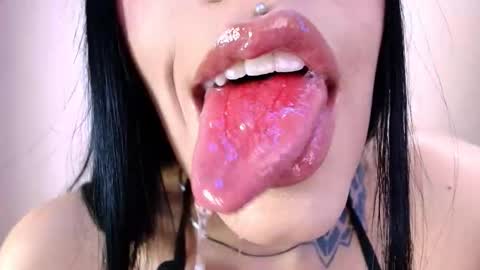 Cattleya online show from 02.22.26