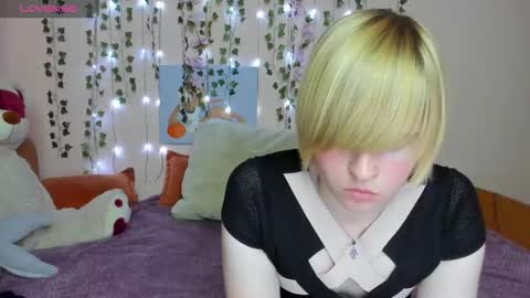 cattie_w_ online show from 10.22.25