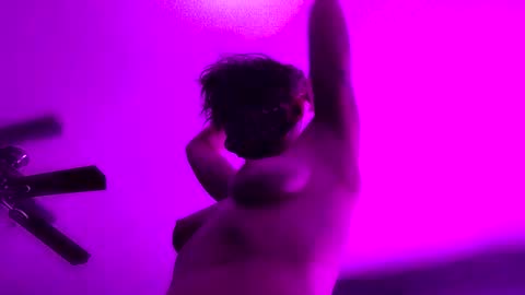 Snapshot of cay_date chatting on 10.27.25 cay_date online show from 10.27.25