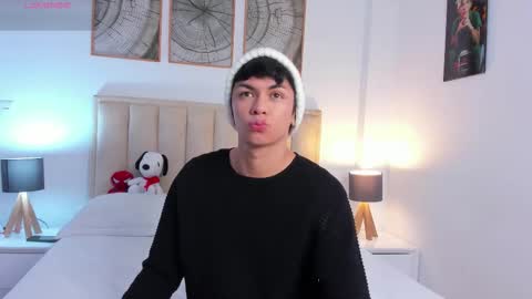 Snapshot of caydensmit chatting on 11.10.25 Cayden online show from 11.10.25