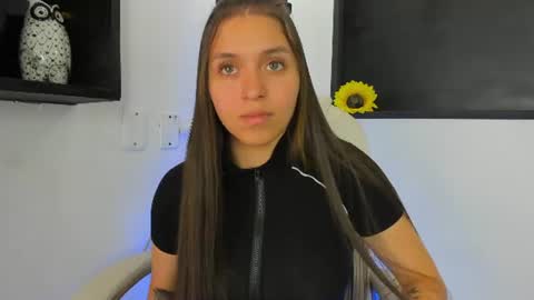 Snapshot of cayetana_01 chatting on 06.12.26 cayetana online show from 06.12.26