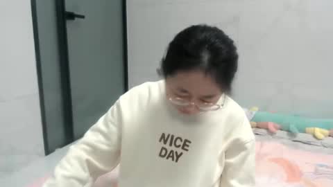 ANNYANNY online show from 01.04.25