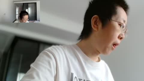 Snapshot of cbz112233 chatting on 05.05.26 ANNYANNY online show from 05.05.26