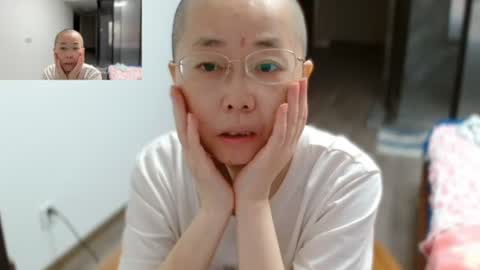 Snapshot of cbz112233 chatting on 06.15.26 ANNYANNY online show from 06.15.26