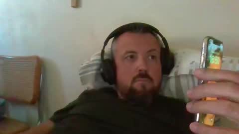 Snapshot of cebcool chatting on 10.12.25 Sb online show from 10.12.25