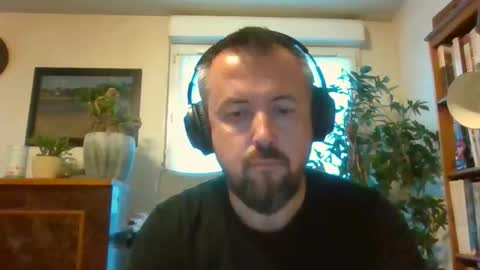 Snapshot of cebcool chatting on 10.26.25 Sb online show from 10.26.25