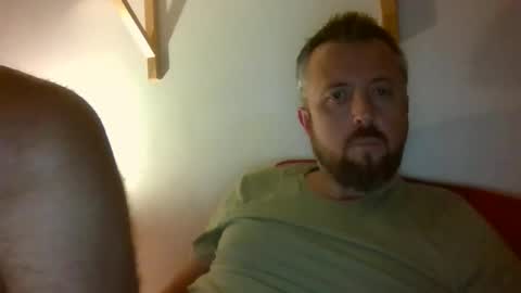 Snapshot of cebcool chatting on 10.31.25 Sb online show from 10.31.25