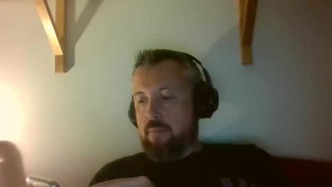 Snapshot of cebcool chatting on 11.02.25 Sb online show from 11.02.25