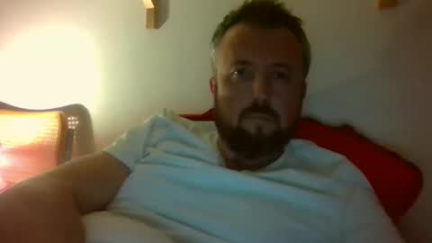 Snapshot of cebcool chatting on 11.25.25 Sb online show from 11.25.25