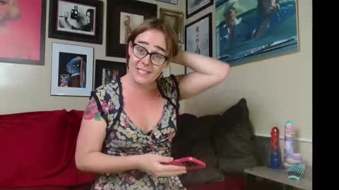 Cecily Saint Claire online show from 10.21.25