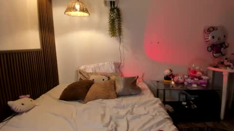 CEDRELARYAN online show from 10.27.25