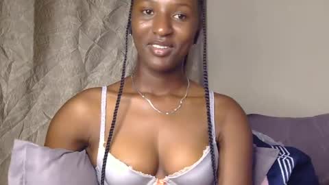 cee_queen online show from 06.19.26