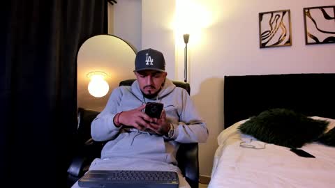 Snapshot of cefiro93 chatting on 04.08.26 cefiro93 online show from 04.08.26