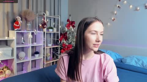 Josie Manesi online show from 01.16.25