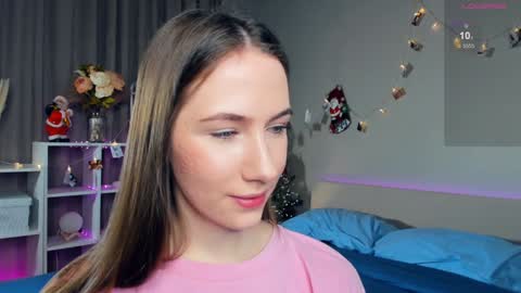 Josie Manesi online show from 01.30.25