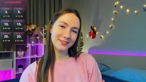 Josie Manesi online show from 02.07.25