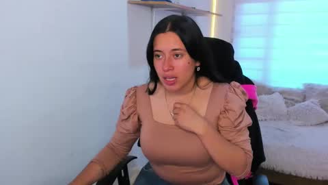 Snapshot of celeste_bonnet1 chatting on 11.18.25 celeste_bonnet1 online show from 11.18.25