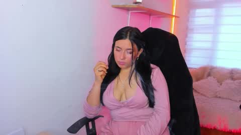 Snapshot of celeste_bonnet1 chatting on 11.25.25 celeste_bonnet1 online show from 11.25.25